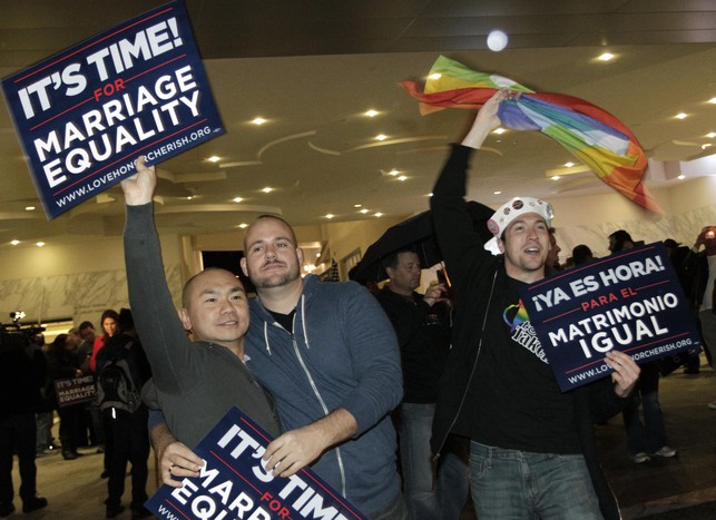 Гомосексуалы Калифорнии празднуют отмену поправки «Предложение 8».