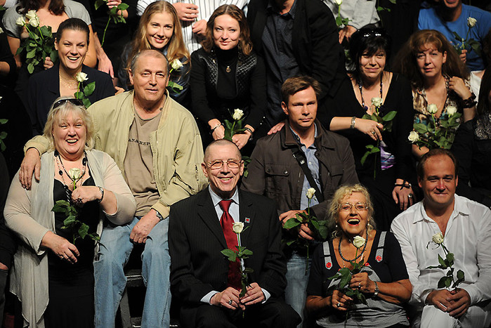 Сбор труппы Театра на&nbsp;Таганке под&nbsp;руководством Золотухина. 2011г.
