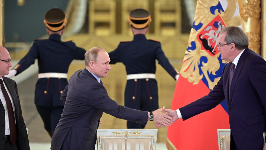 Президент России Владимир Путин и председатель СПЧ Валерий Фадеев на заседании совета в Москве, 10 декабря 2019 года