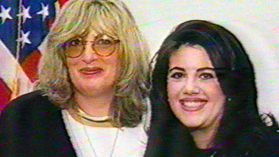 Линда Трипп и Моника Левински, 1998 год (кадр из видео)