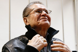 Бывший министр экономического развития России Алексей Улюкаев во время заседания в Замоскворецком суде Москвы, 27 ноября 2017 года