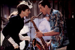 Для роли в мюзикле Скорсезе <b>«Нью-Йорк, Нью-Йорк» (1977)</b> Де Ниро научился играть на саксофоне.
