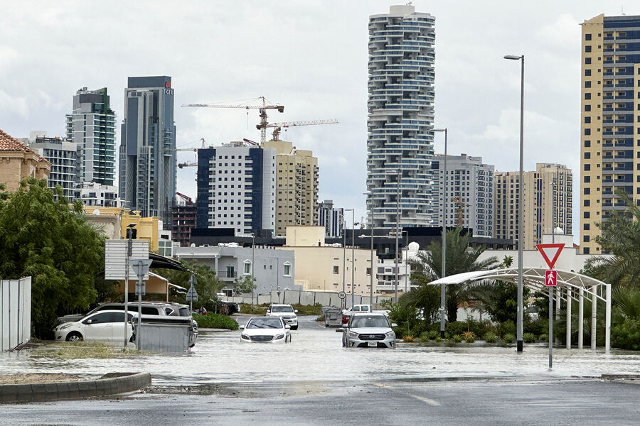 Последствия ливней в&nbsp;Дубае, 16&nbsp;апреля 2024&nbsp;года