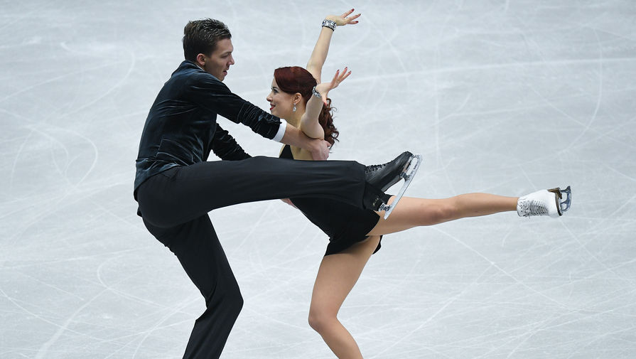 Екатерина Боброва и Дмитрий Соловьев лидируют после короткого танца