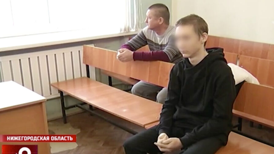 В Нижегородской области 17-летний кладмен убегал от демонов, срывая с себя одежду