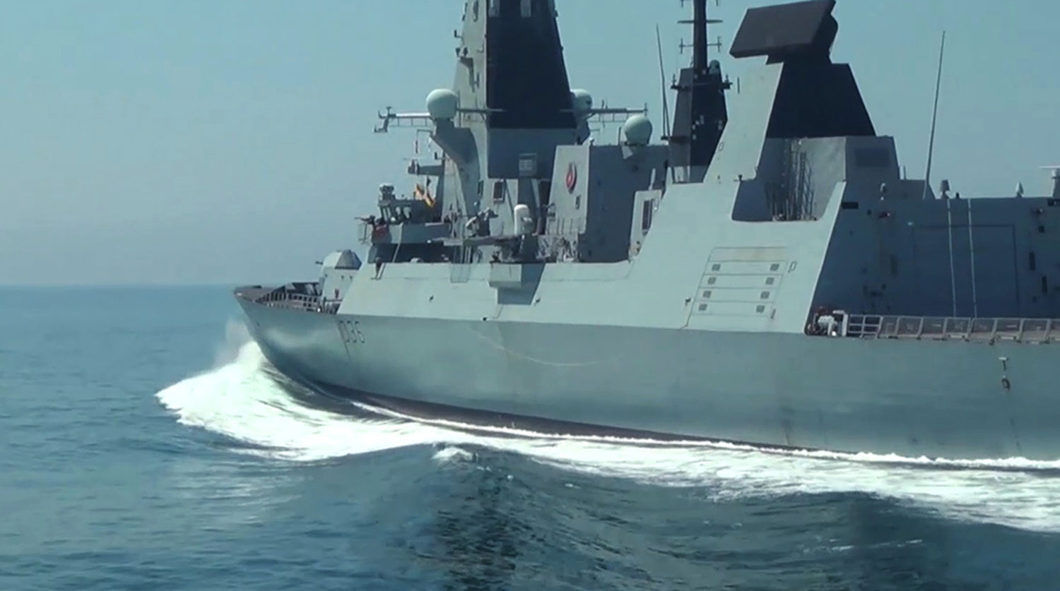 Лживых британцев заткнули видеозаписью инцидента с британским эсминцем в Черном море
