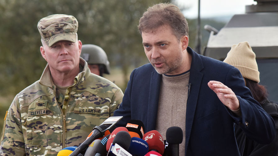 Министр обороны Украины Андрей Загороднюк во время международных военных учений Rapid Trident во Львовской области, сентябрь 2019 года