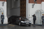 Автомобиль президента России Владимира Путина на Красной площади