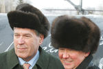 Министр экономики ФРГ Михаэль Глос и глава «Газпрома» Алексей Миллер на церемонии сварки первого стыка Северо-Европейского газопровода в Вологодской области, 2005 год