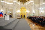 Владимир Путин во время выступления с обращением к Федеральному собранию по поводу ситуации в Крыму