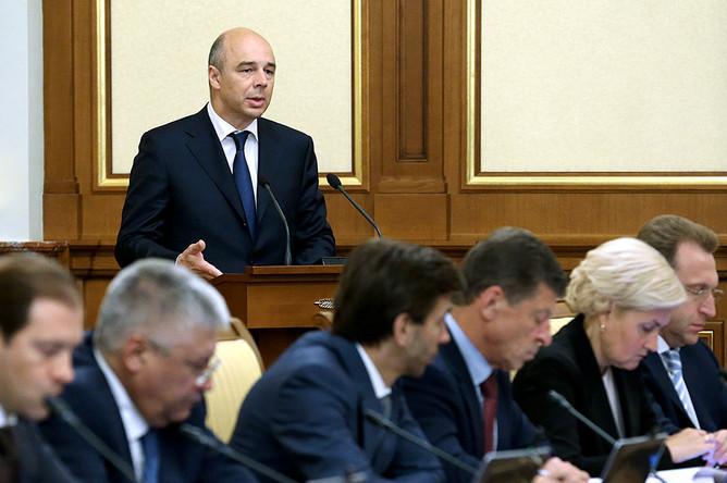 Министр финансов РФ Антон Силуанов выступает на заседании кабинета министров РФ в Доме правительства РФ