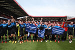 Футболисты «Борнмута» празднуют победу в английском чемпионшипе