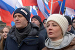 Алексей Навальный с супругой Юлией принимают участие в марше в память о политике Борисе Немцове в Москве, 25 февраля 2018
