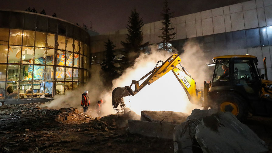 Последствия взрыва из-за прорыва паропровода на&nbsp;территории пивоваренного завода &laquo;Балтика&raquo; в&nbsp;Санкт-Петербурге, 11 ноября 2019 года