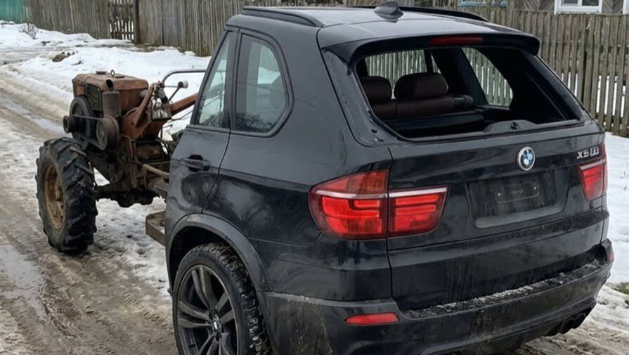 Украинцы скрестили мотоблок и BMW X5
