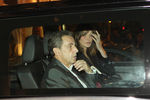 Николя Саркози с супругой Карлой Бруни-Саркози перед ее концертом в Афинах, 23 октября 2017