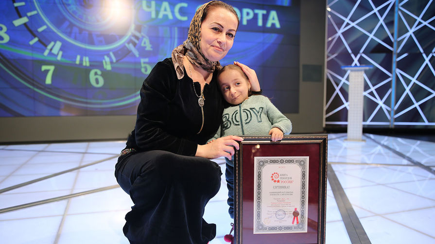 13-летняя Анжела Ташуева и ее мама Румани, 20 марта 2019 года 