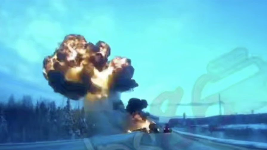 Мощный взрыв фуры с человеком в салоне попал на видео