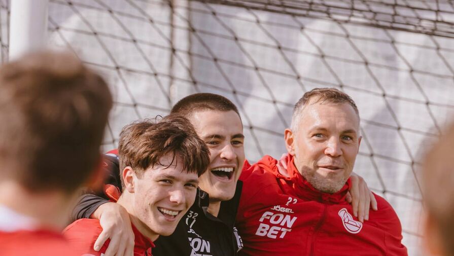 Артем спрашивает с нас вдвойне-втройне: вратарь Акрона - о работе с Дзюбой