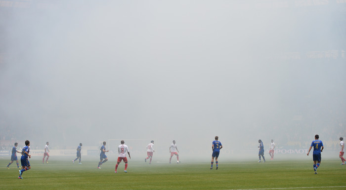 Около&nbsp;15 минут футболисты играли в&nbsp;тумане