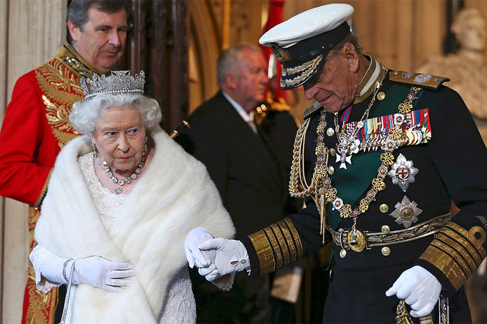 Королева Великобритании Елизавета II c супругом &mdash; принцем Филлипом