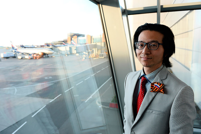 Японский журналист Тэтсуя Або, который второй месяц живет в&nbsp;терминале аэропорта Шереметьево. Столичный аэропорт Шереметьево стал убежищем для&nbsp;японского журналиста, у&nbsp;которого есть претензии к&nbsp;своему государству