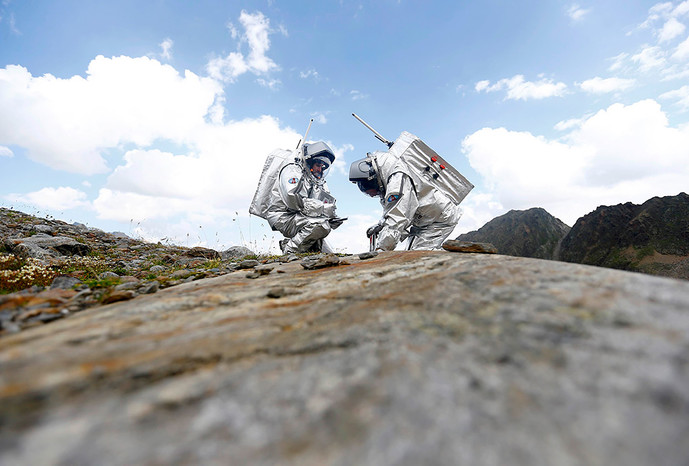 Участники экспедиции «Миссия на&nbsp;Марс» на&nbsp;леднике Каунерталь в&nbsp;Австрийских Альпах