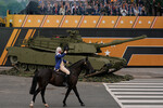 Во время военного парада в честь 250-летия армии США в Вашингтоне, 14 июня 2025 года 