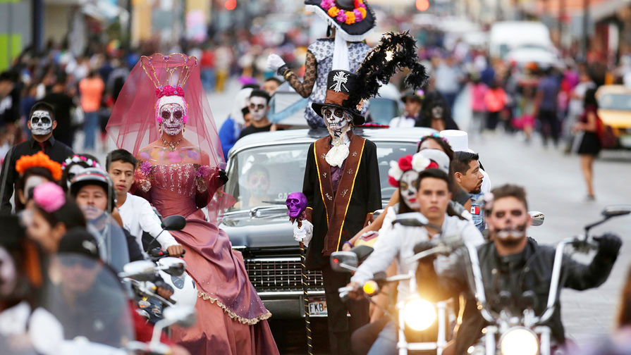 Во время празднования Дня мертвых в&nbsp;Мексике, 2 ноября 2018 года