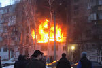 На месте взрыва в пятиэтажном жилом доме в Магнитогорске, 26 марта 2020 года