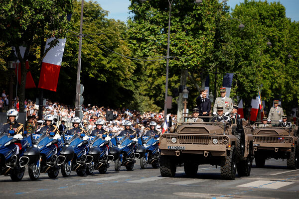 Празднование Дня взятия Бастилии в&nbsp;Париже, 14&nbsp;июля 2022&nbsp;года