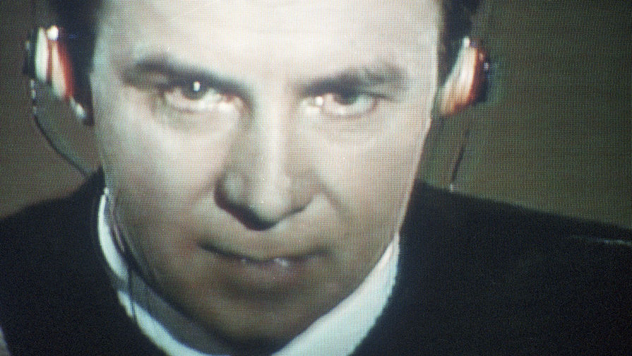 Анатолий Кашпировский во время телесеанса, 1989 год