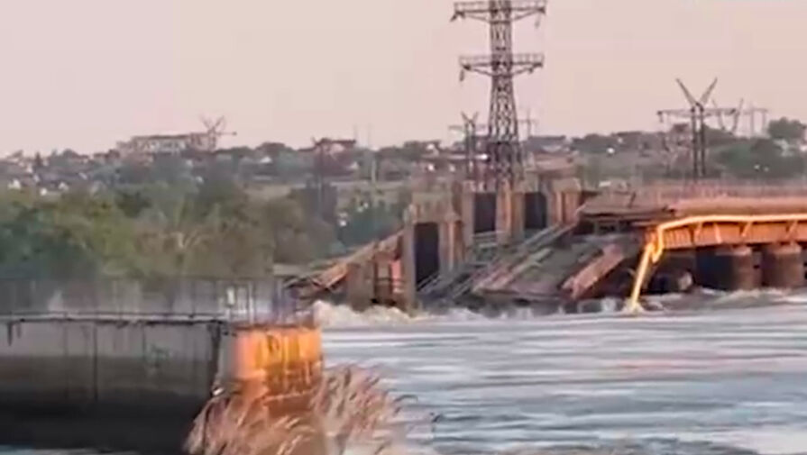 На Украине заявили об увеличении импорта электроэнергии из-за прорыва дамбы Каховской ГЭС