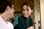 <b>«Она» (2013)</b>
<br><br>
Великий фильм Спайка Джонса — который, теперь это уже абсолютно ясно, каким-то образом с точностью предсказал недалекое будущее со всеми этими вашими нейросетями — в 2014 году выиграл «Оскар» в номинации «Лучший сценарий». Хотя должен был брать — при всем уважении к драме «12 лет рабства» — главный приз тоже. В трагической истории любви одинокого писателя к (без?)душной машине Мара сыграла его бывшую жену.
