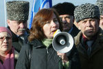 Наталья Эстемирова на протестах в Грозном, январь 2009 года
