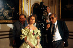 Жан Рабье, Изабель Юппер и режиссер Клод Шаброль на съемках фильма «Мадам Бовари», 1991 год