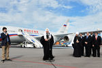 Патриарх Московский и всея Руси Кирилл (в центре) в аэропорту города Гаваны