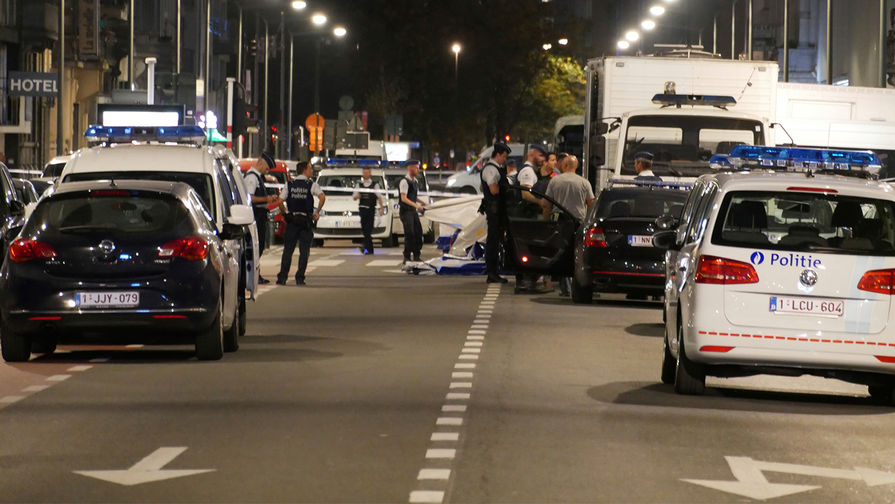 Полиция на&nbsp;месте нападения на&nbsp;военнослужащих в&nbsp;Брюсселе, 25&nbsp;августа 2017&nbsp;года
