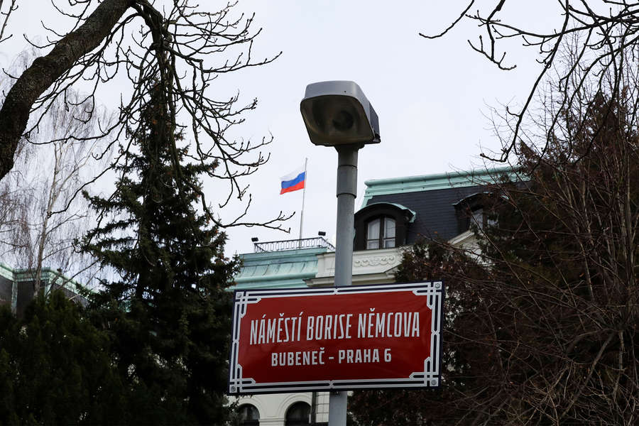 Площадь Бориса Немцова возле посольства РФ в Праге