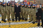 Президент Владимир Путин с воспитанниками военно-патриотического центра «Вымпел»