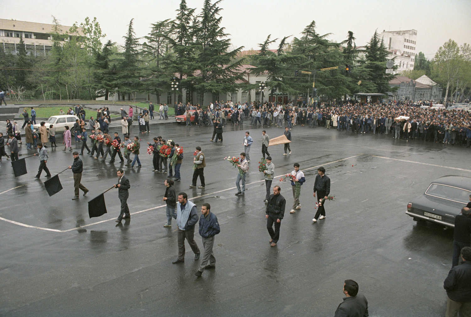 1989 год тбилиси. Грузия 1989. Тбилиси апрель 1989. Тбилиси 1989 разгон демонстрации. 9 Апреля 1989 года в Тбилиси.