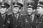 Летчики-космонавты СССР, члены первого отряда (слева направо): Юрий Гагарин, Павел Попович, Герман Титов и Андриян Николаев, 1963 год