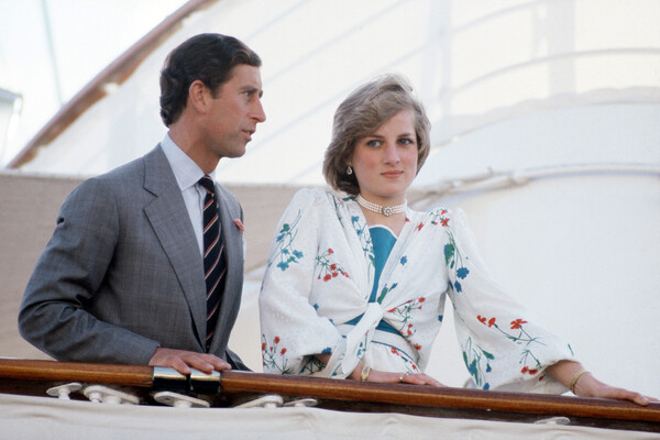 Принц Чарльз и принцесса Диана на&nbsp;борту королевской яхты Britannia в&nbsp;начале своего свадебного путешествия, 1981&nbsp;год