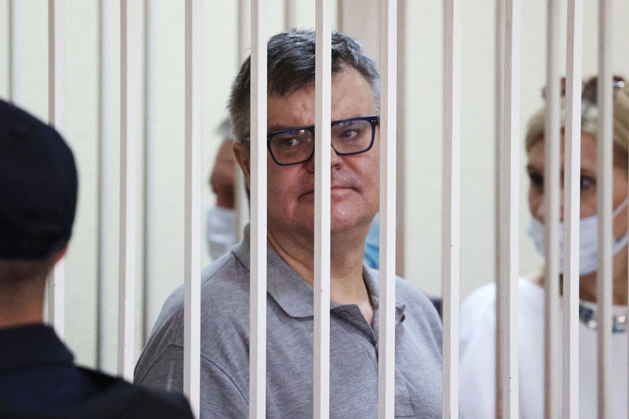 Экс-глава «Белгазпромбанка» Виктор Бабарико на судебном заседании в Минске, 6 июня 2021 года