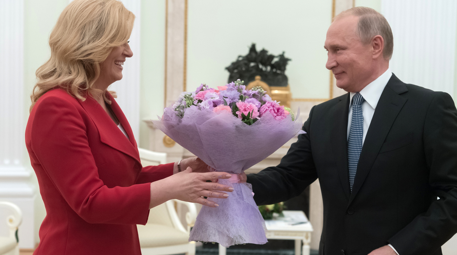 Президент Хорватии Колинда Грабар-Китарович и президент России Владимир Путин во время встречи в Кремле, 15 июля 2018 года