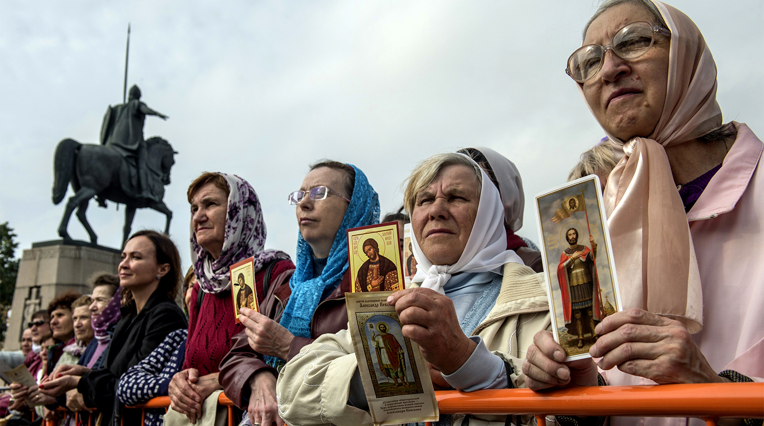 Крестный ход в честь дня перенесения мощей Александра Невского в Санкт-Петербурге, 12 сентября 2017 года