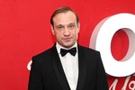 Актер Михаил Тройник на церемонии вручения премии OK! Awards «Больше чем звезды» в Москве, 14 ноября 2025 года