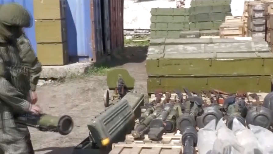 Минобороны показало кадры захваченных украинских ракет Javelin и NLAW