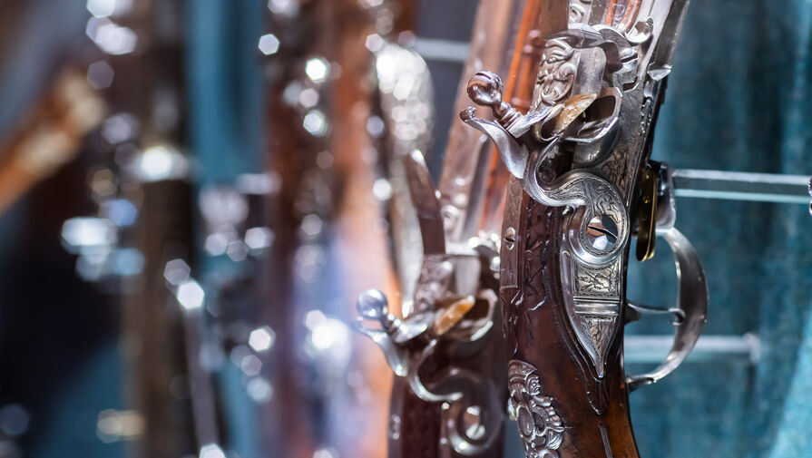 Названа стоимость пистолетов Наполеона Бонапарта, проданных на аукционе