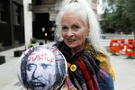 Вивьен Вествуд на акции в поддержку Джулиана Ассанжа в Лондоне, 2020 год